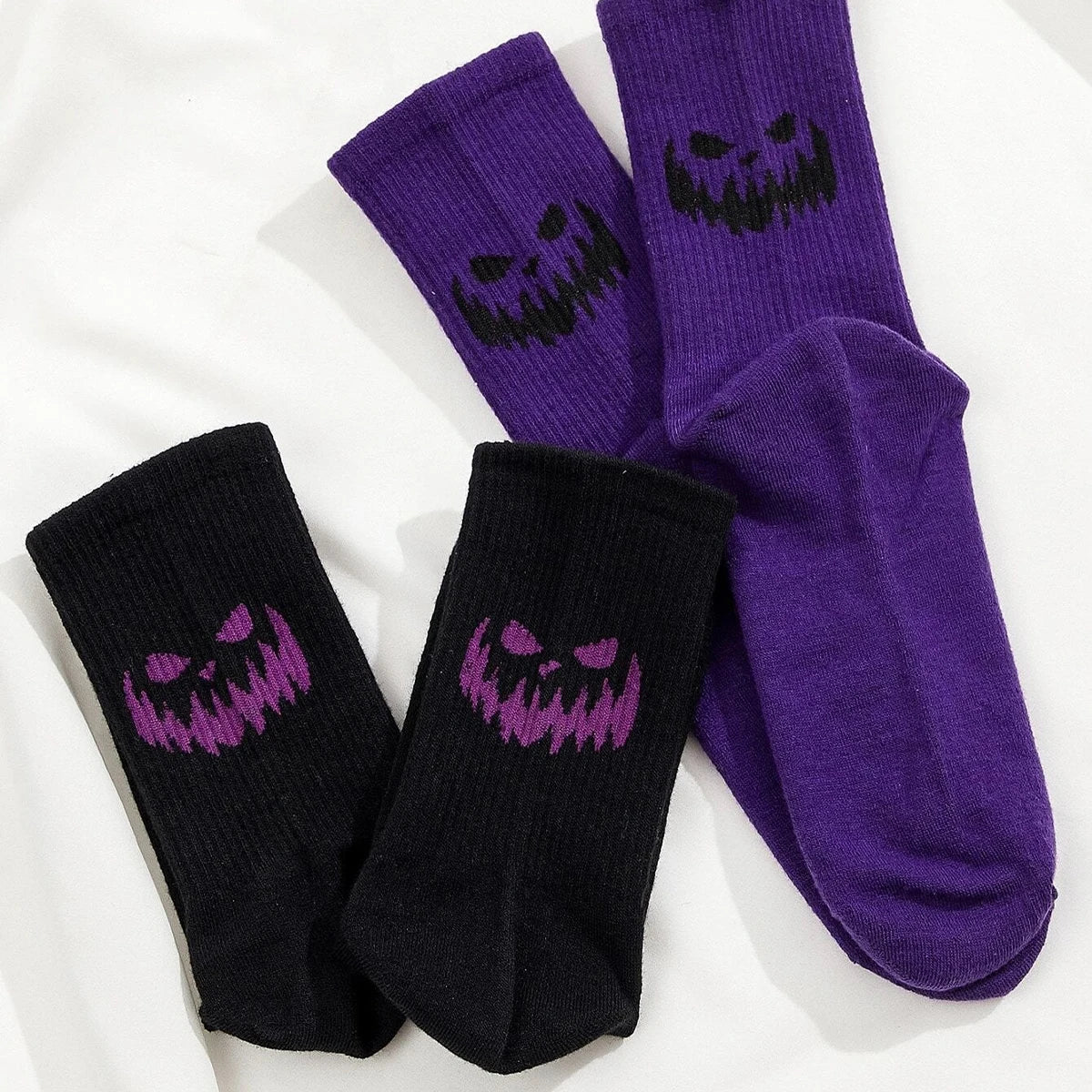 Chaussettes d'Halloween noires et violettes (2 paires) Get ta chaussette Get ta chaussette