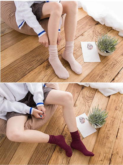 Chaussettes côtelées rétro unies femme