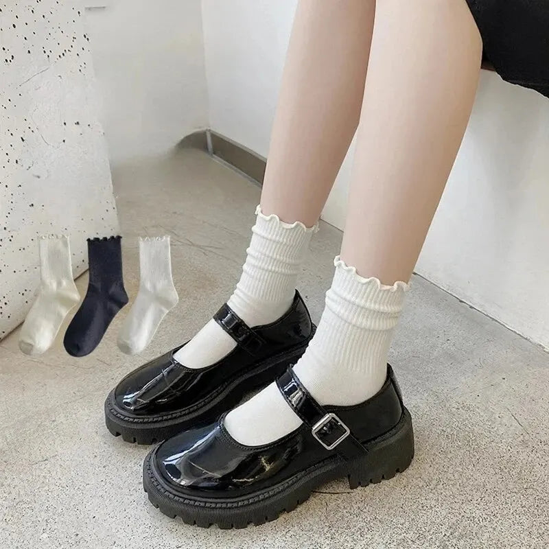 Chaussettes mi-hautes volants côtelées – détail bords froncés romantiques – Get ta chaussette