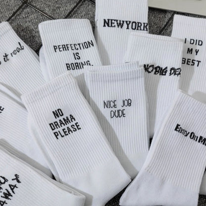 Chaussettes crew lettres unisexe – style college hip-hop blanc et noir – Get ta chaussette