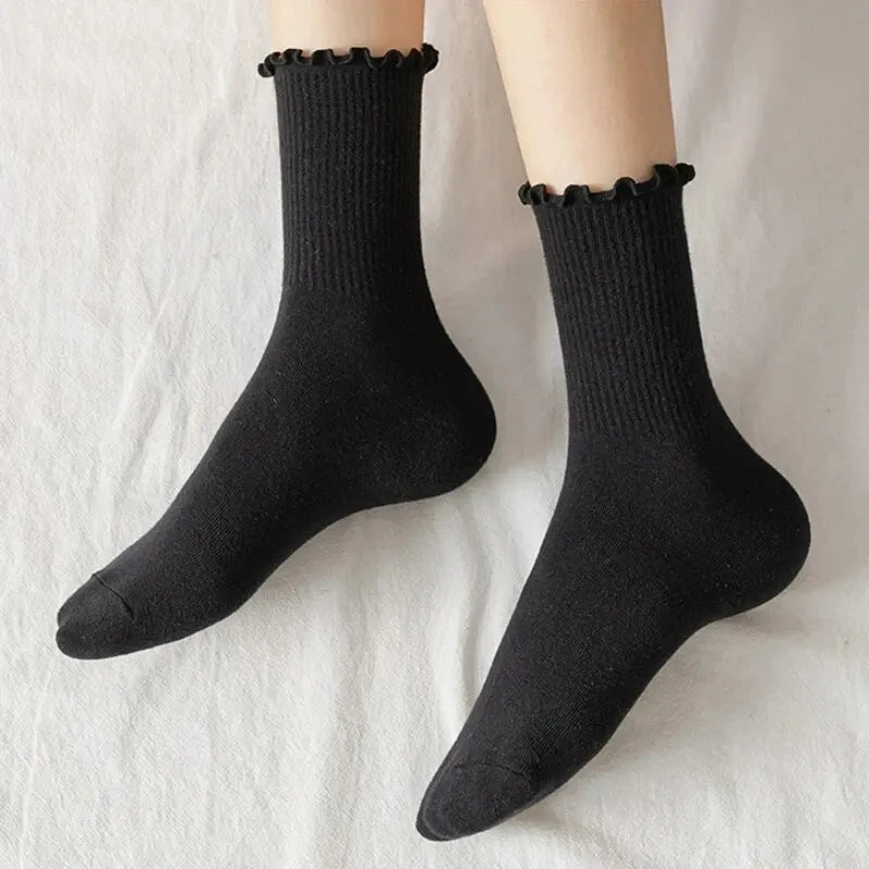 Lot 5 paires chaussettes volants – coloris noir, blanc et beige – Get ta chaussette