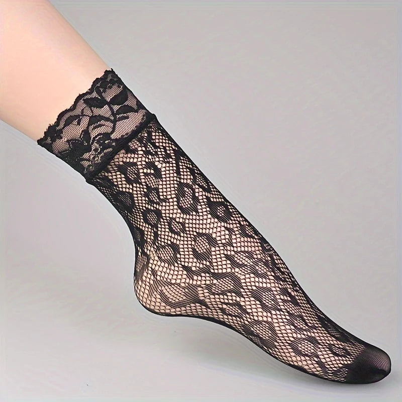 Chaussettes ultra-fines ajourées – discrétion totale été